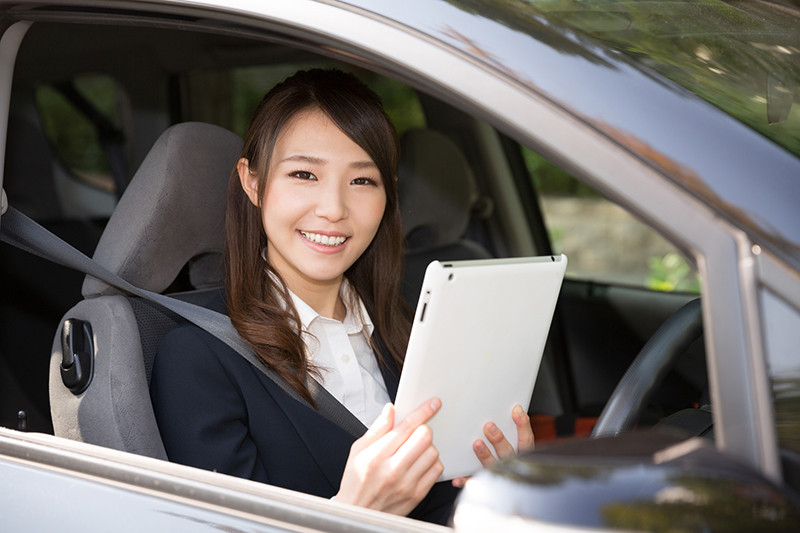 袋井市でも数少ない車のデントリペアを行っており実績多数です